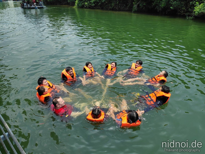 Rafting restaurant 43